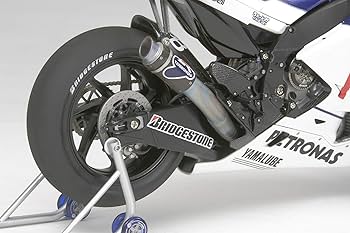 Amazon | タミヤ 1/12 オートバイシリーズ No.117 ヤマハ YZR-M1